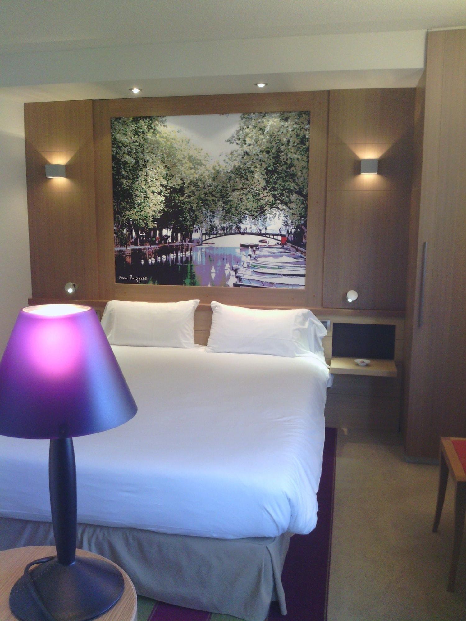 Hotel Ibis Styles Annecy Centre Gare Esterno foto