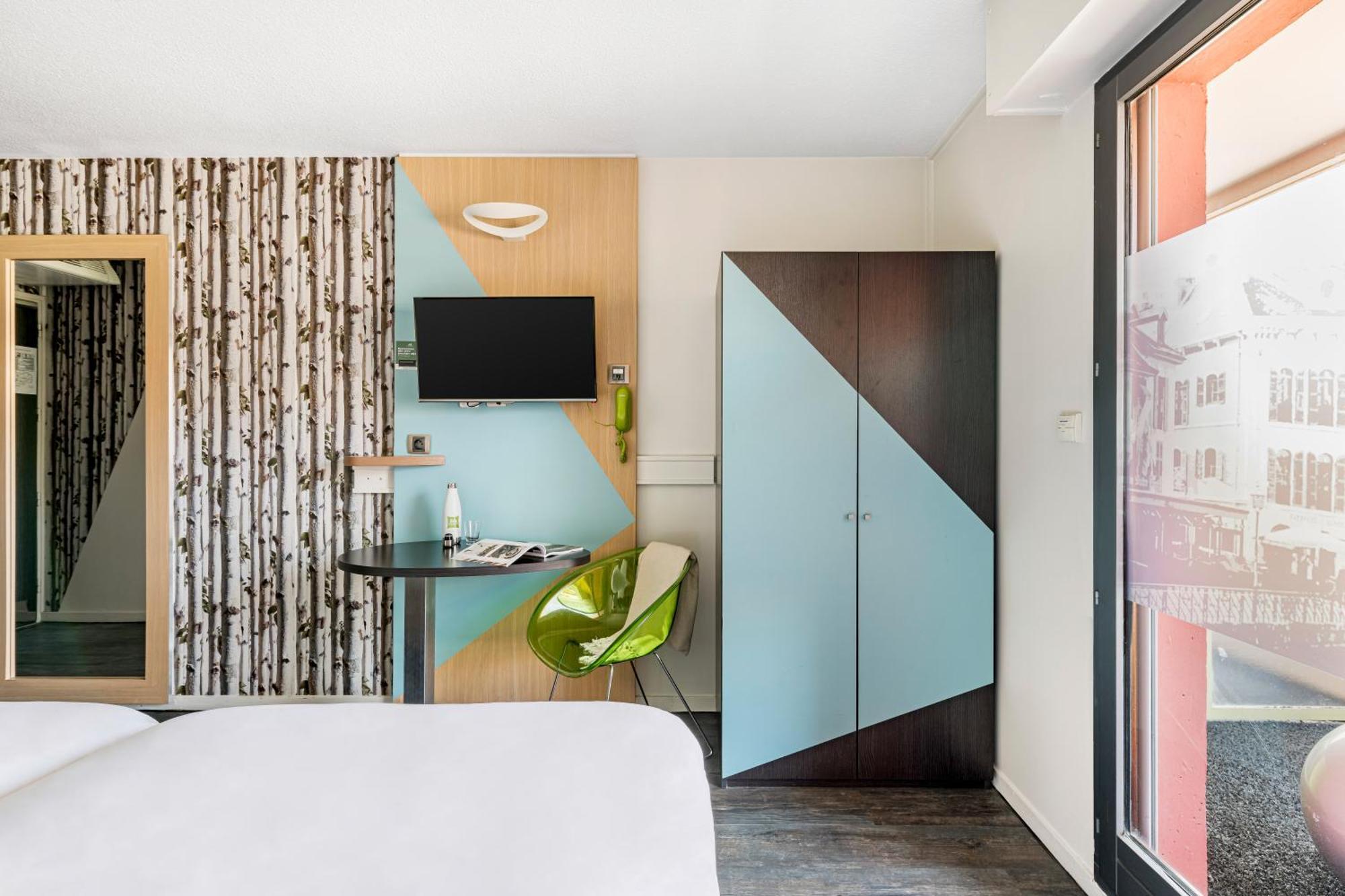 Hotel Ibis Styles Annecy Centre Gare Esterno foto