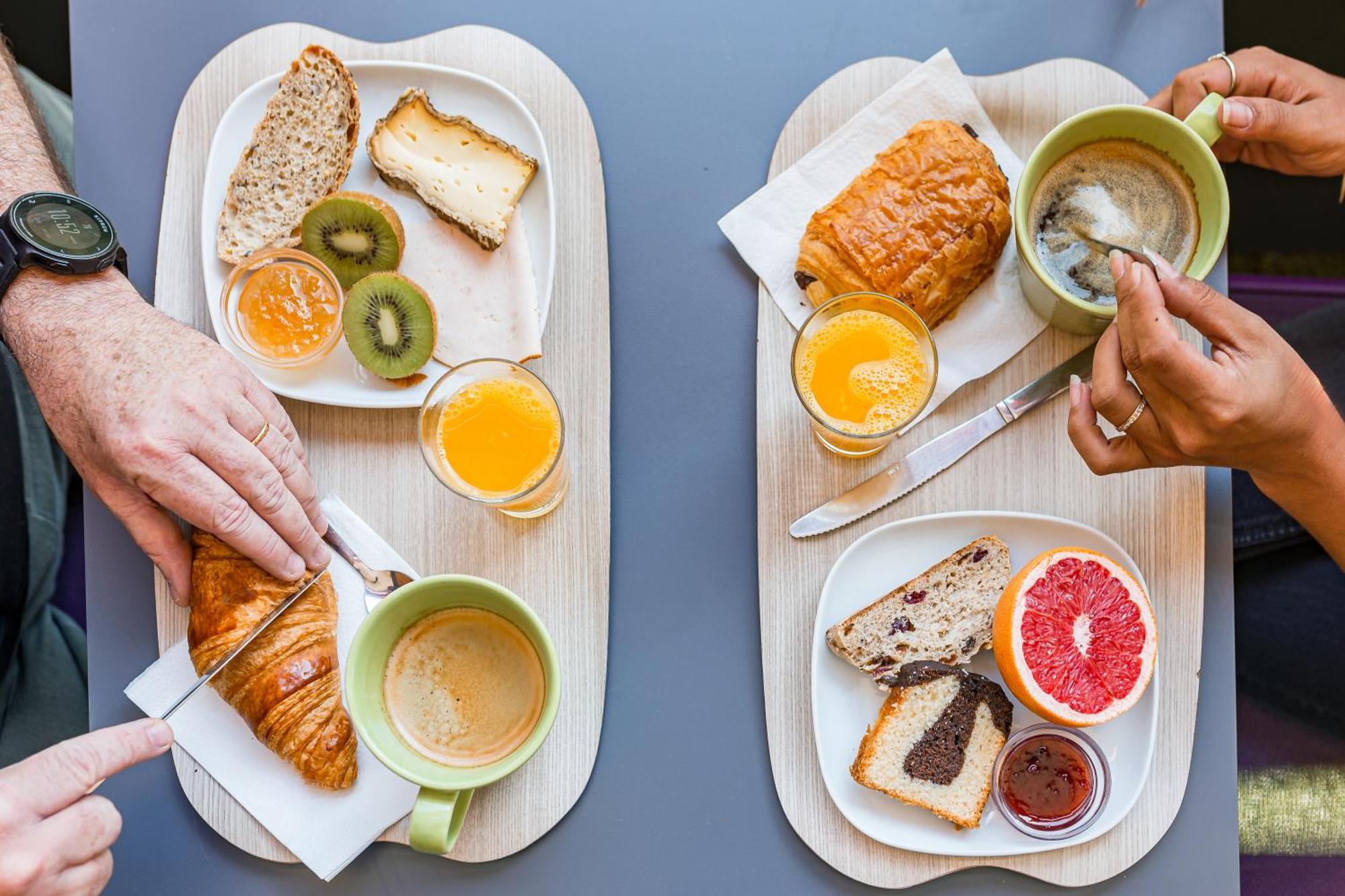 Hotel Ibis Styles Annecy Centre Gare Esterno foto