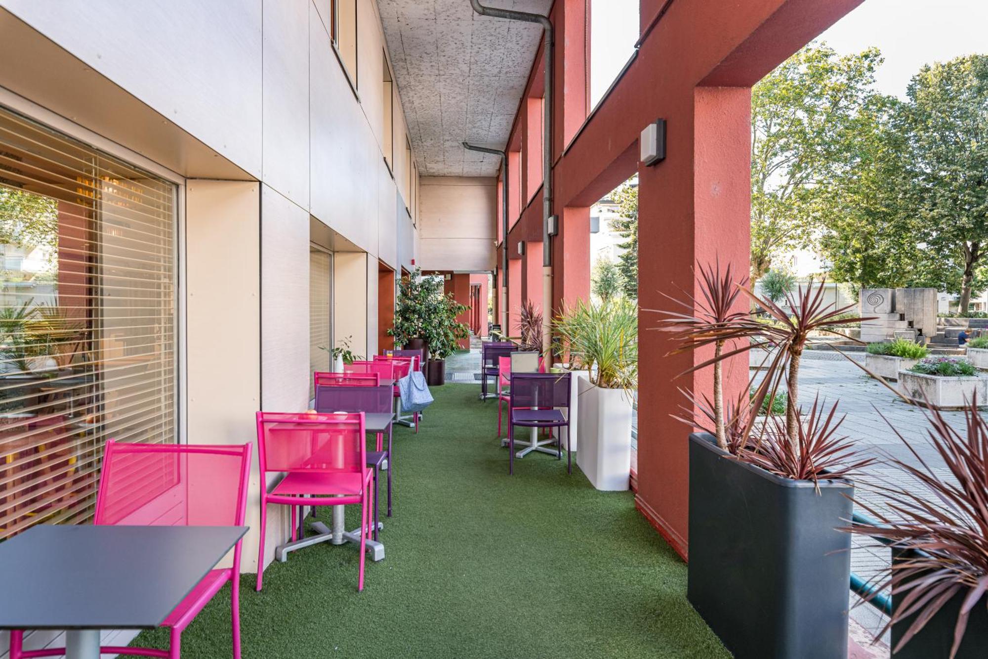 Hotel Ibis Styles Annecy Centre Gare Esterno foto