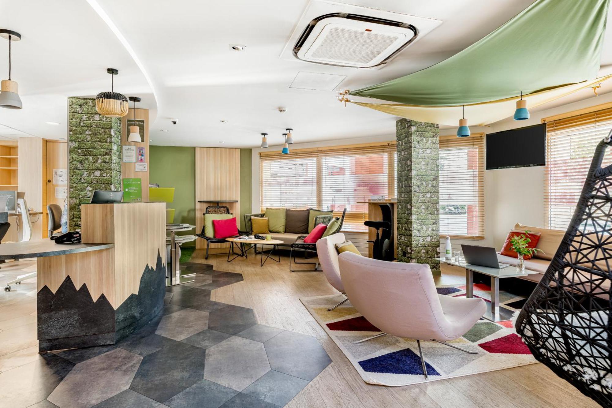 Hotel Ibis Styles Annecy Centre Gare Esterno foto