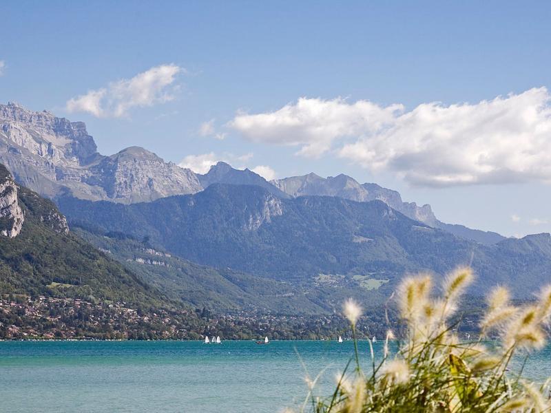 Hotel Ibis Styles Annecy Centre Gare Esterno foto