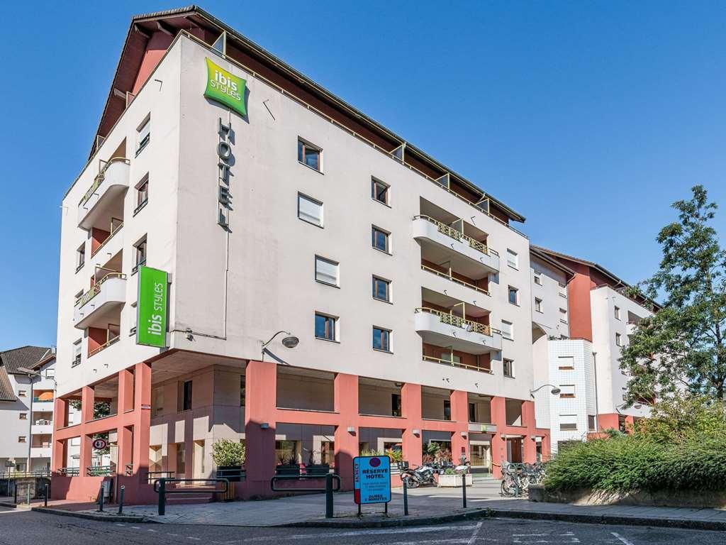 Hotel Ibis Styles Annecy Centre Gare Esterno foto