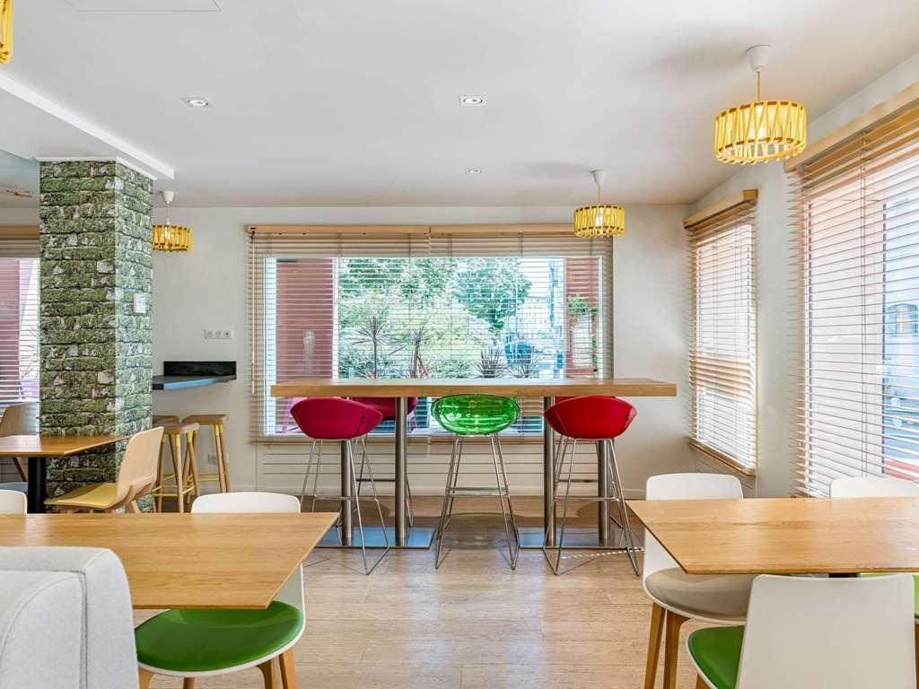 Hotel Ibis Styles Annecy Centre Gare Esterno foto